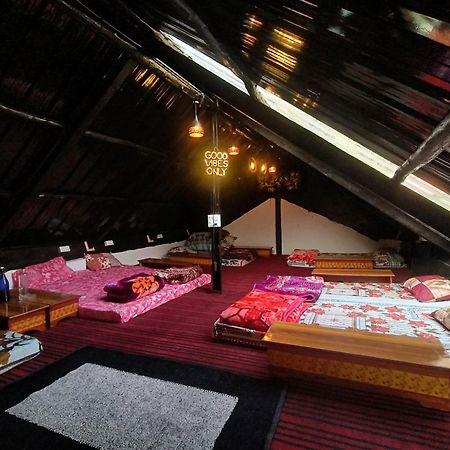 Stoner'S Delight Hostel Kullu Luaran gambar