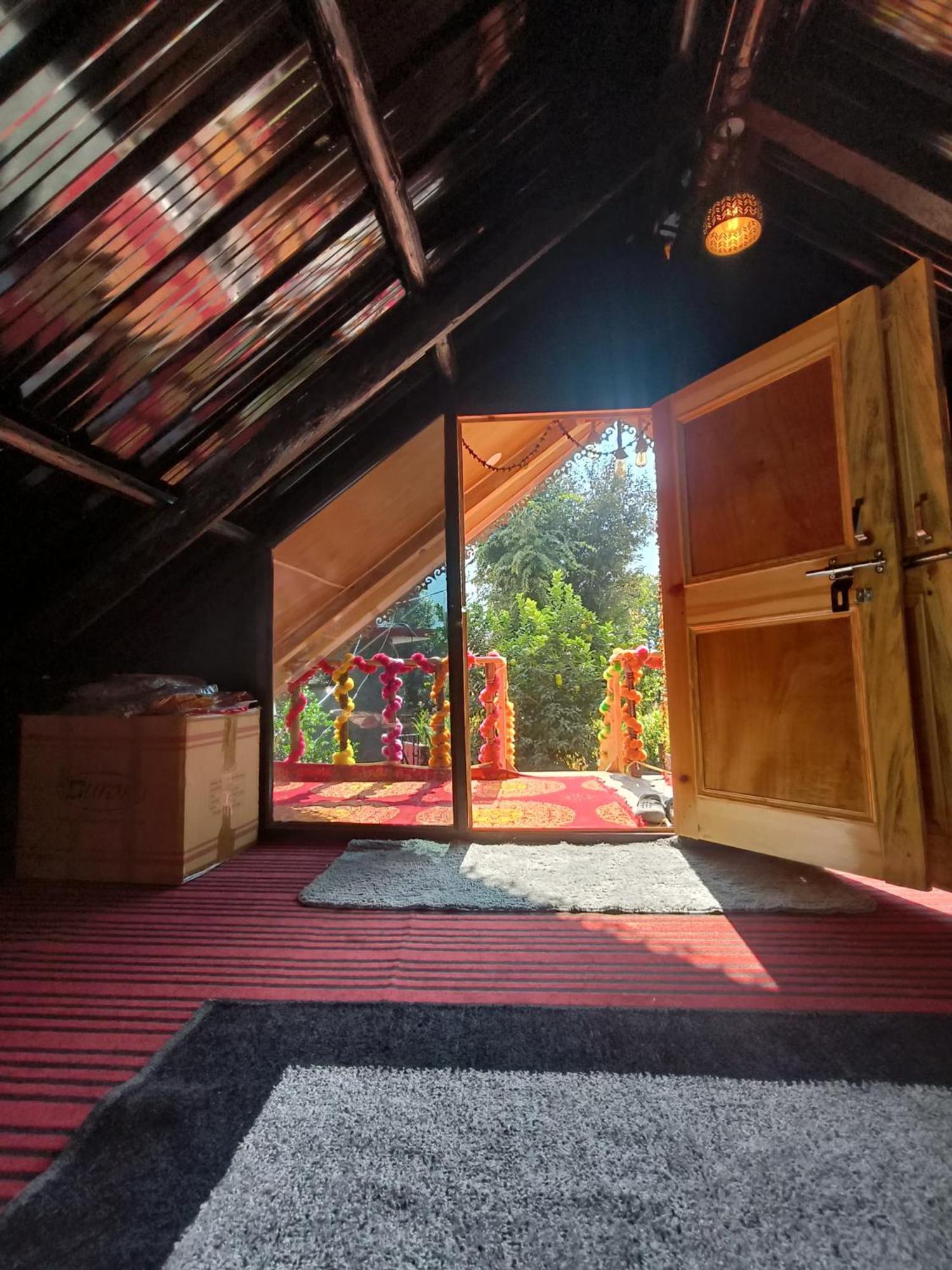 Stoner'S Delight Hostel Kullu Luaran gambar